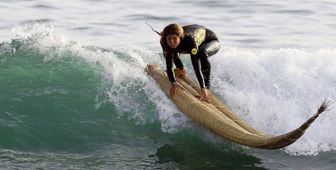 Surfing on a caballito de totora